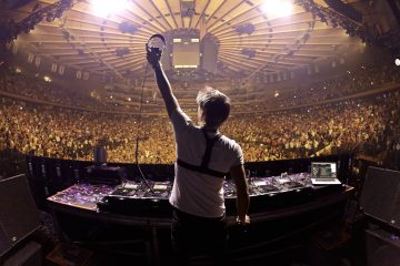 Armin van Buuren preforms at Madiosn Square Garden on March 30, 2013