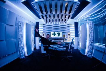 martin-garrix-in-studio